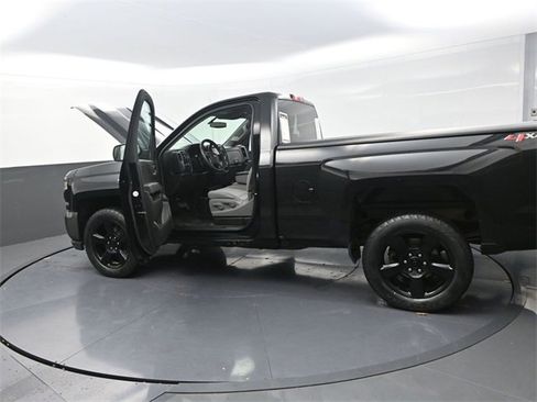 Used 2018 Chevrolet Silverado 1500 W/T w/ Black Out Edition image 29