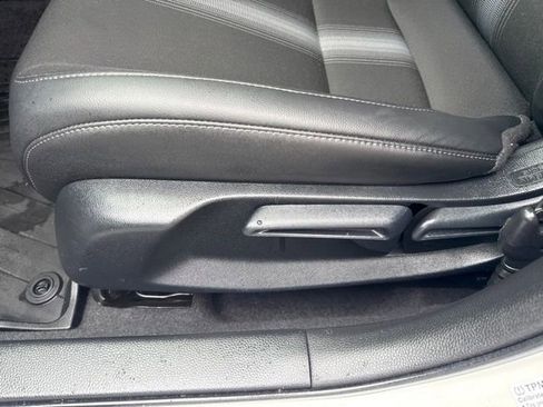 Used 2025 Honda Civic Sport image 12