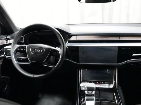 Used 2025 Audi A8 L 3.0T AWD/4WD image 3