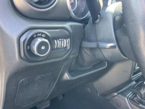 Used 2019 Jeep Wrangler Unlimited Sport AWD/4WD image 26