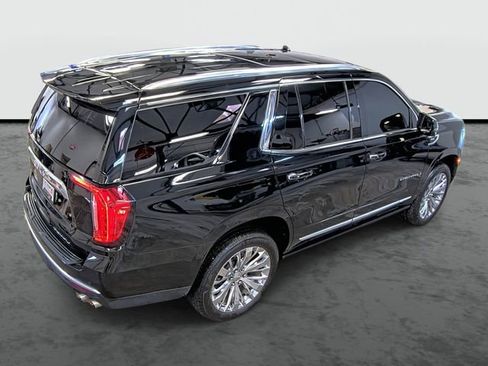 Used 2022 GMC Yukon Denali w/ Denali Ultimate Package AWD/4WD image 4