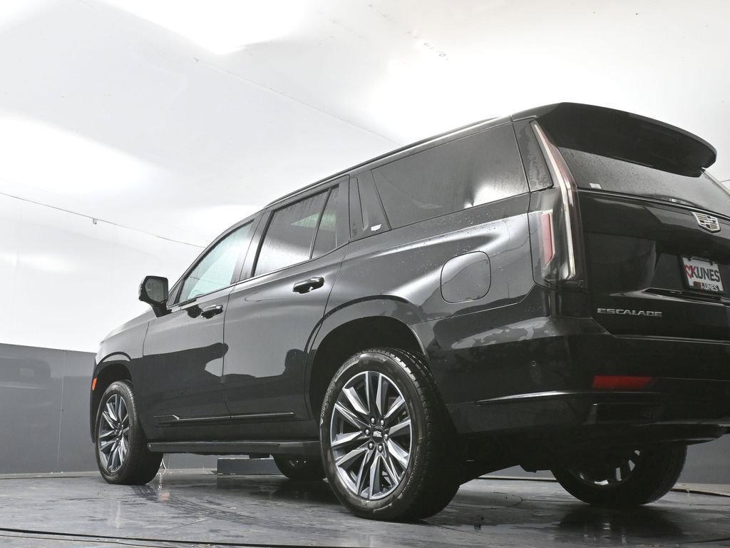 Used 2024 Cadillac Escalade Sport AWD/4WD image 58