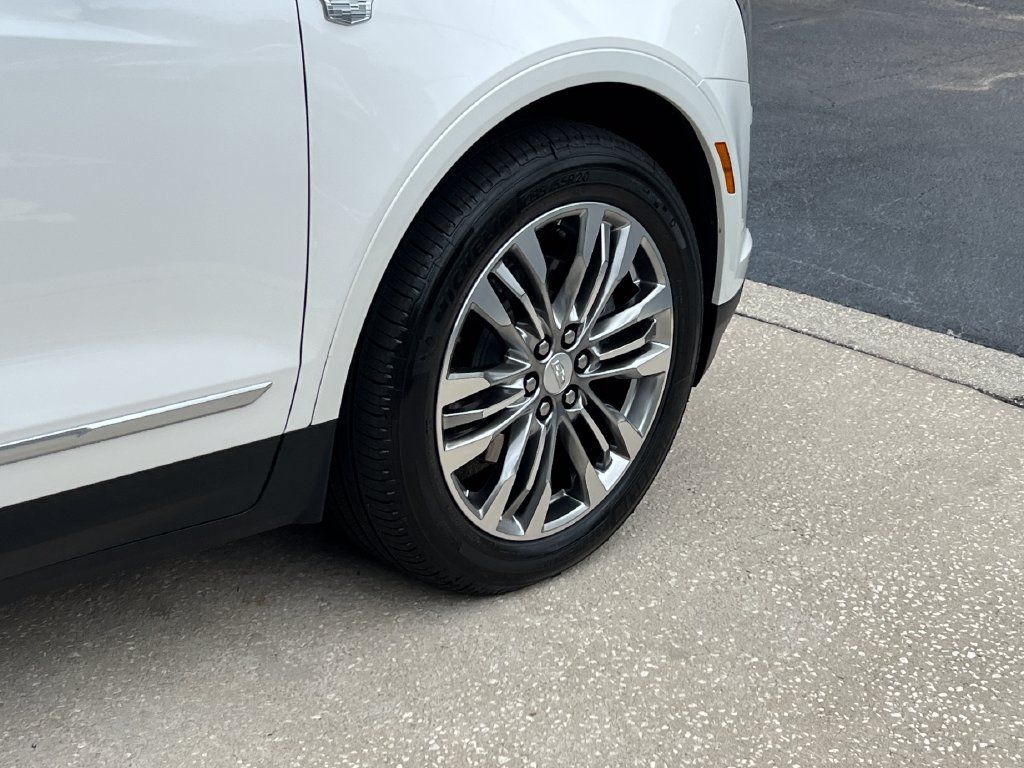 Used 2017 Cadillac XT5 Premium Luxury w/ Driver Assist Package FWD image 29