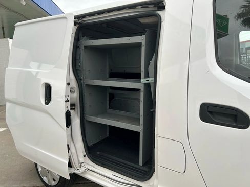 Used 2020 Nissan NV200 SV w/ Back Door Glass Package image 16