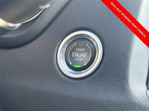 Used 2023 Cadillac XT4 Luxury image 27