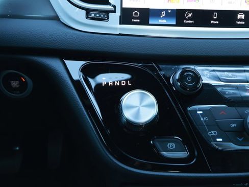 New 2026 Chrysler Voyager LX image 16