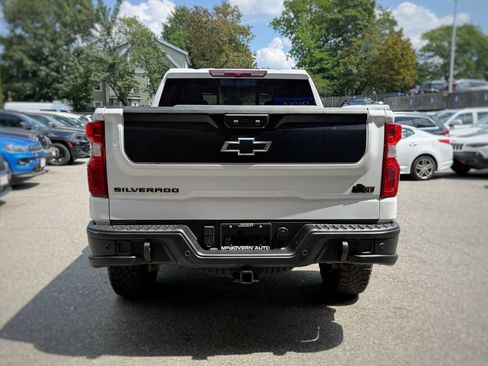 Used 2024 Chevrolet Silverado 1500 ZR2 w/ ZR2 Bison Edition AWD/4WD image 10