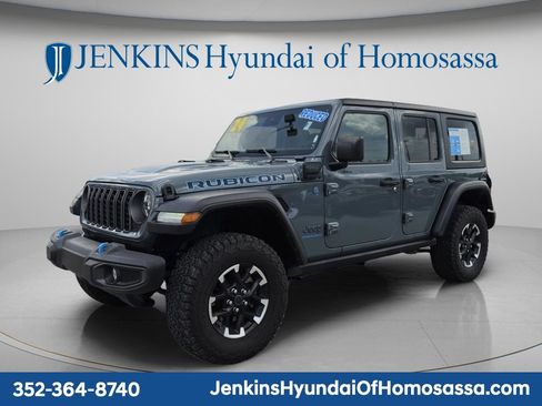 Used 2024 Jeep Wrangler Unlimited Rubicon 4xe AWD/4WD image 10