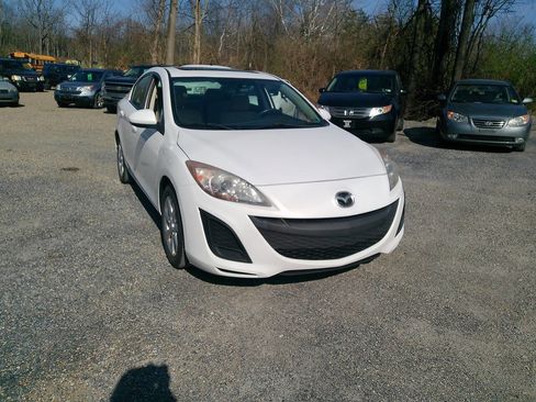 Used 2010 MAZDA MAZDA3 i Touring image 1