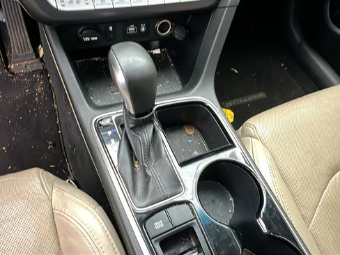 Used 2019 Hyundai Sonata Limited image 30