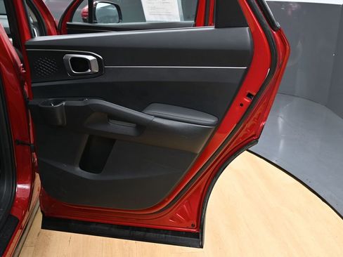 Used 2022 Kia Sorento S image 37