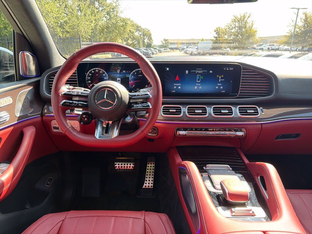 Used 2026 Mercedes-Benz GLS 63 AMG 4MATIC image 32