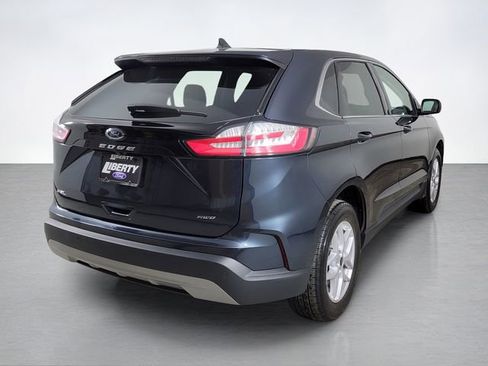 Used 2023 Ford Edge SEL w/ Convenience Package image 3