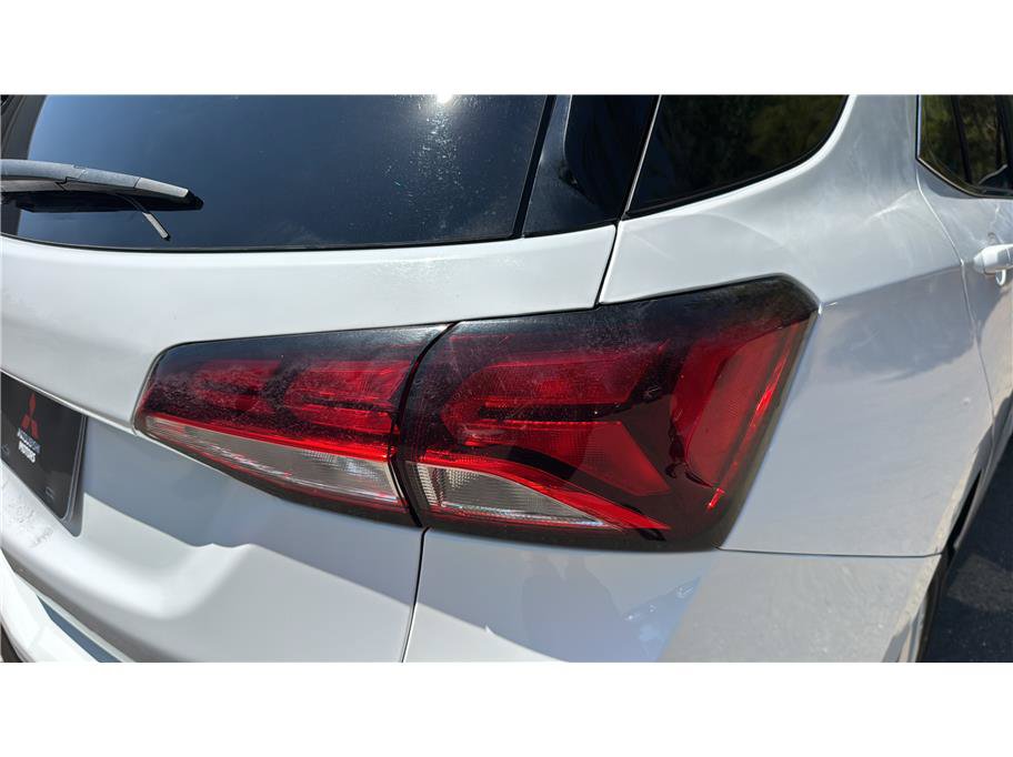 Used 2024 Chevrolet Equinox LT FWD image 39