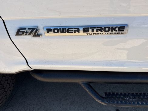 Used 2022 Ford F250 XL w/ STX Appearance Package image 13