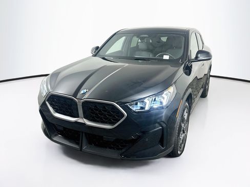 Used 2026 BMW X2 xDrive28i w/ Convenience Package AWD/4WD image 3