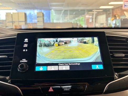 Used 2021 Honda Pilot EX image 36