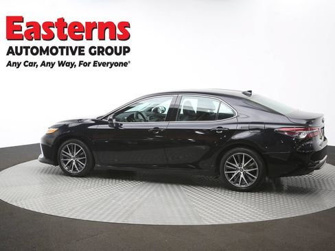 Used 2022 Toyota Camry XLE FWD image 61