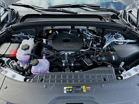 New 2026 Jeep Grand Cherokee Limited w/ Limited Altitude Package image 33