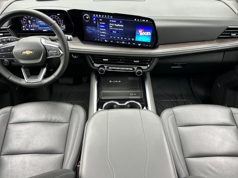 Used 2025 Chevrolet Tahoe LT w/ Comfort Package image 27