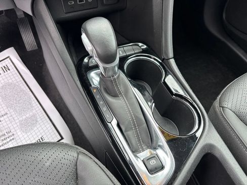 Used 2023 Buick Encore GX Essence w/ Experience Buick Package FWD image 30