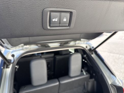 Used 2024 Mitsubishi Outlander SE Black Edition image 11