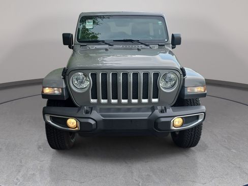 Used 2019 Jeep Wrangler Unlimited Sahara AWD/4WD image 2
