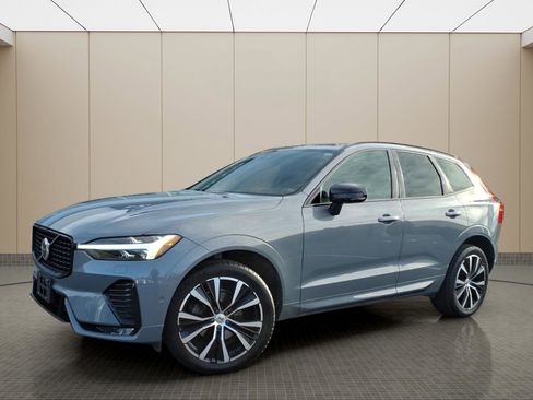 Used 2023 Volvo XC60 B5 Plus w/ Climate Package image 2