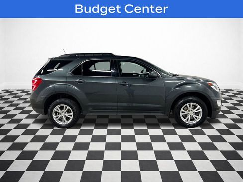 Used 2017 Chevrolet Equinox LT w/ Convenience Package FWD image 2