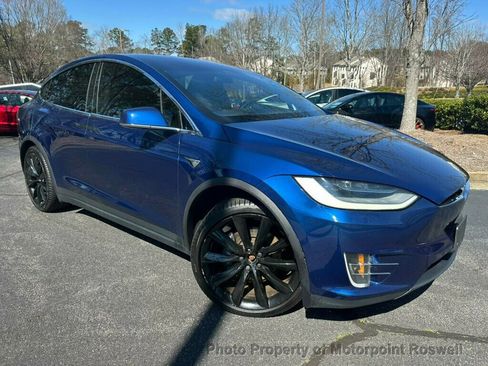 Used 2021 Tesla Model X Long Range image 2