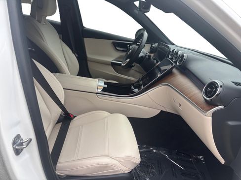 Used 2024 Mercedes-Benz C 300 Sedan image 15