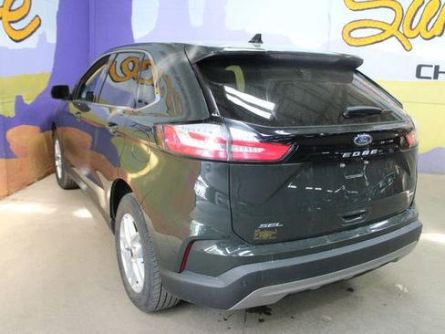Used 2023 Ford Edge SEL AWD/4WD image 6