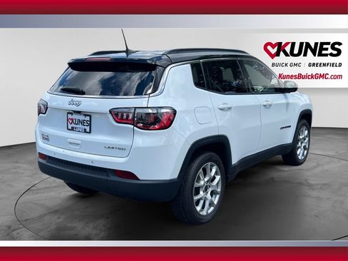 Used 2025 Jeep Compass Limited AWD/4WD image 9