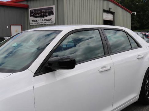 Used 2018 Chrysler 300 Touring w/ Sport Appearance Package RWD image 3