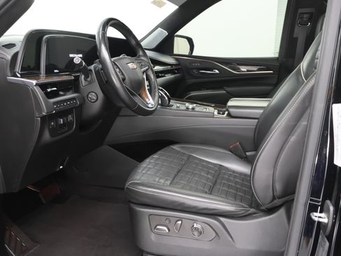 Used 2021 Cadillac Escalade Sport Platinum AWD/4WD image 8