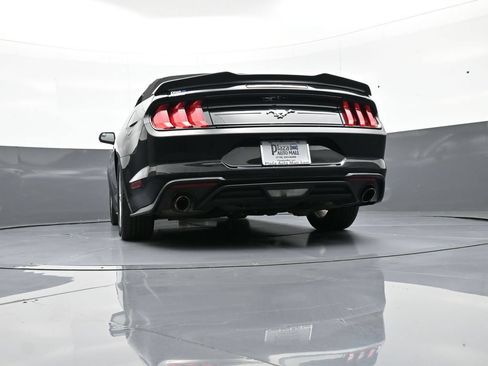Used 2019 Ford Mustang Convertible RWD image 32