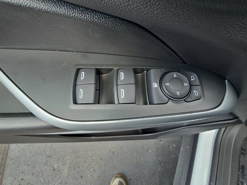 New 2026 Chevrolet Trax RS w/ Sunroof Package FWD image 27
