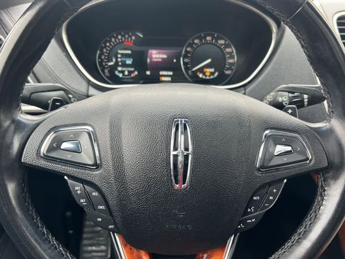 Used 2018 Lincoln MKX Reserve image 26