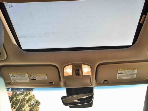 Used 2021 Hyundai Kona Limited image 14