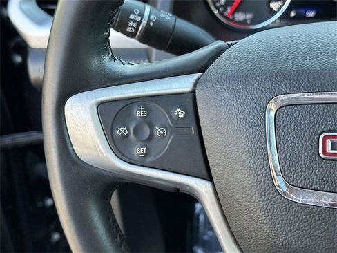 Used 2020 GMC Acadia SLT w/ Driver Alert Package II image 36