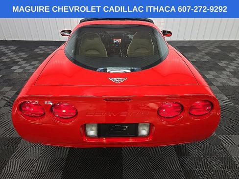 Used 2003 Chevrolet Corvette Coupe w/ Preferred Equipment Group RWD image 15