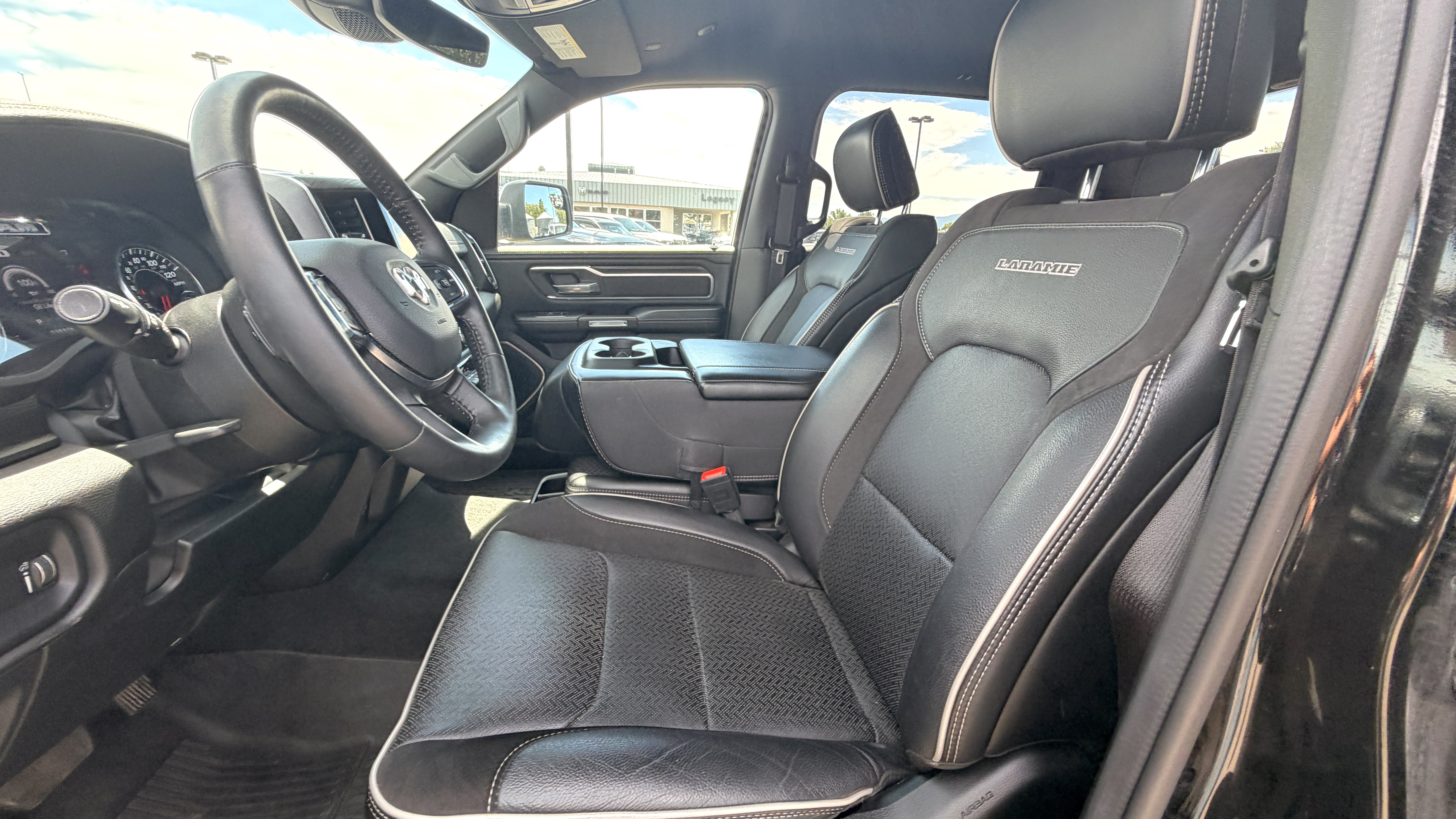 Used 2024 RAM 1500 Laramie w/ Off Road Group AWD/4WD image 20