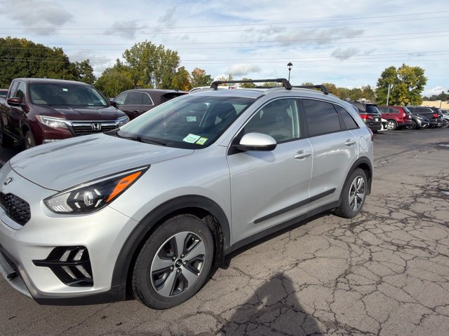 Used 2020 Kia Niro LX FWD image 4