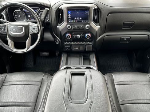 Used 2022 GMC Sierra 3500 Denali image 13