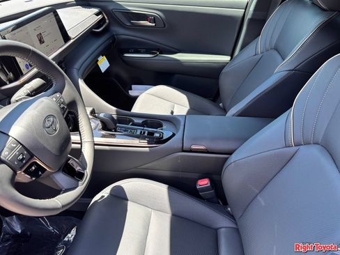 New 2026 Toyota Crown Platinum AWD/4WD image 17
