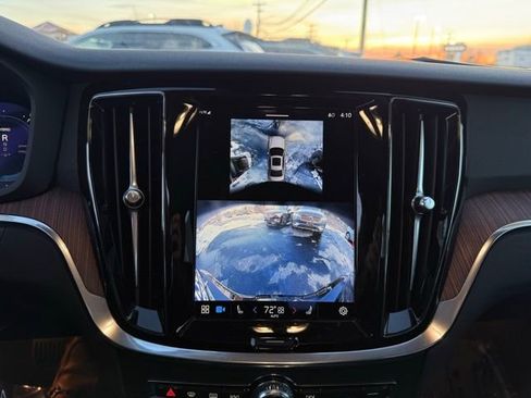 Certified 2024 Volvo S60 T8 Plus image 25
