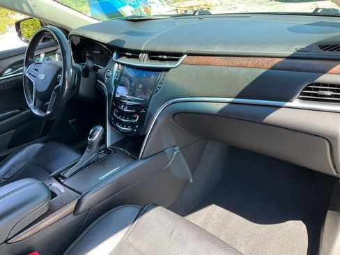 Used 2018 Cadillac XTS Luxury FWD image 22