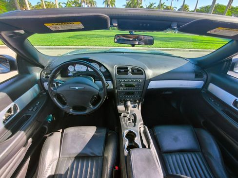Used 2004 Ford Thunderbird image 19