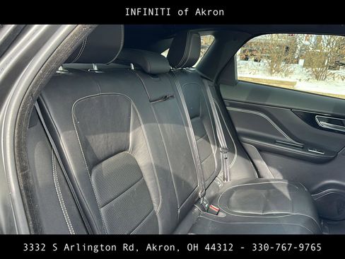 Used 2018 Jaguar F-PACE R-Sport image 33