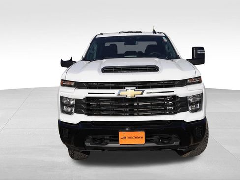 Certified 2024 Chevrolet Silverado 2500 Custom w/ Custom Value Package AWD/4WD image 12